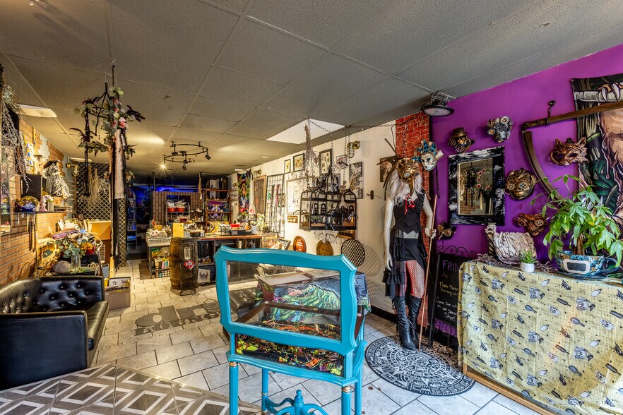 More Photos Of 749-755 E Warrington Ave, Pittsburgh General Retail For Lease