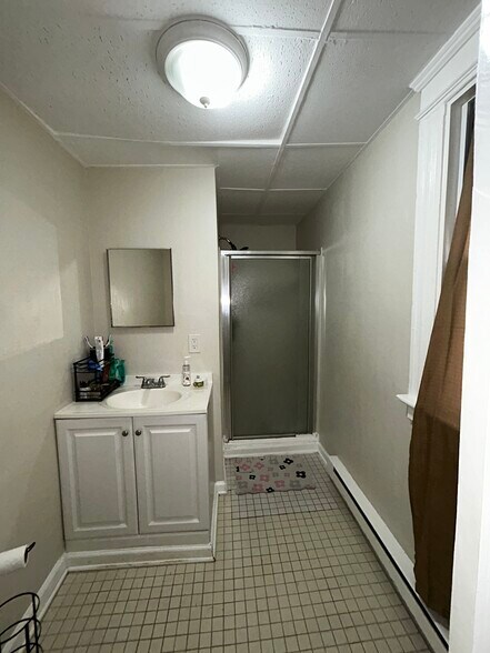 More Photos Of 140 Orange St, Waterbury Apartments For Sale