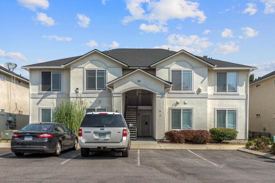 Primary Photo Of 1805 E Overland Rd, Meridian Apartments For Sale