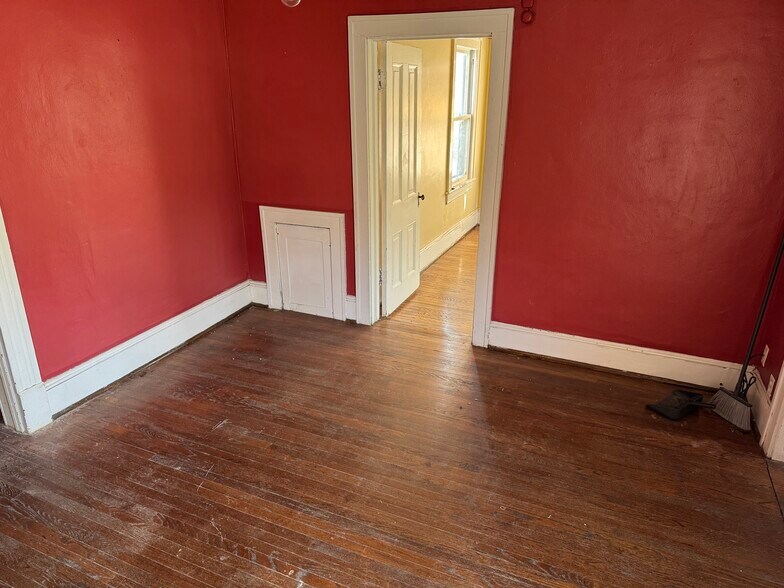 More Photos Of 917 1st St SW, Roanoke Multifamily For Sale
