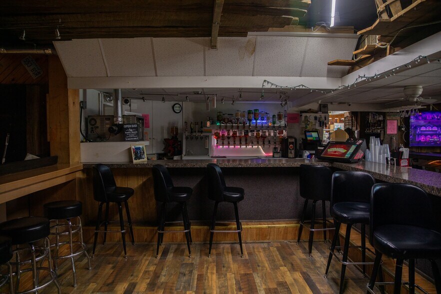 More Photos Of 22572 Bridgeville Hwy, Seaford Auto Dealership For Sale