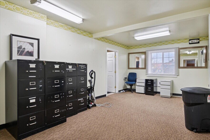 More Photos Of 22610 Rosewood St, Oak Park Office Residential For Sale
