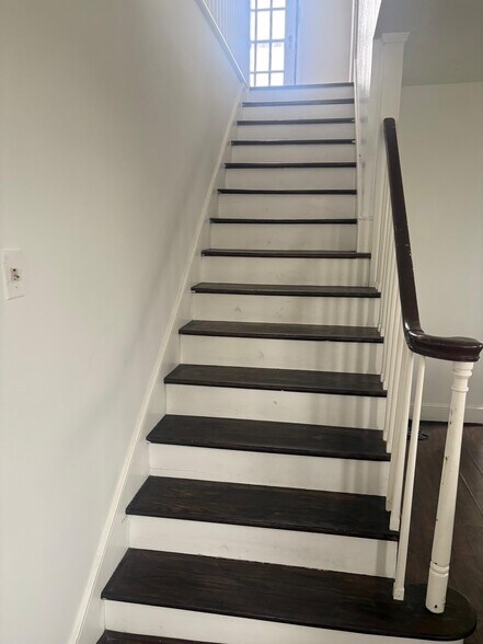 More Photos Of 2630 Lincoln E hwy, Ronks Multifamily For Lease