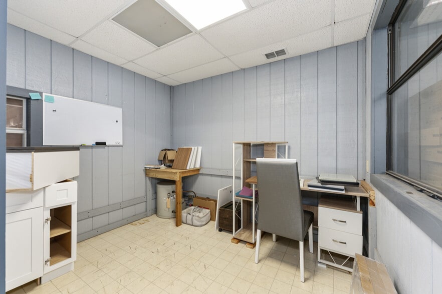 More Photos Of 818 N Magnolia Ave, Ocala Warehouse For Sale