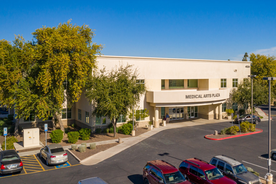 Primary Photo Of 4524 N Maryvale Pky, Phoenix Medical For Lease