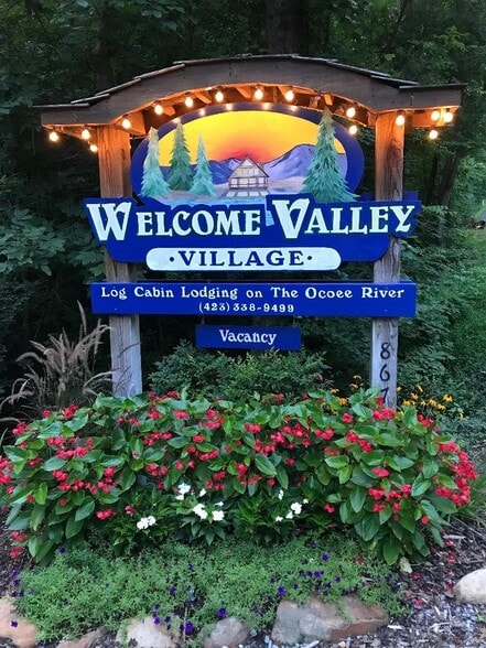 More Photos Of 867 Welcome Valley Rd, Benton Hotel For Sale