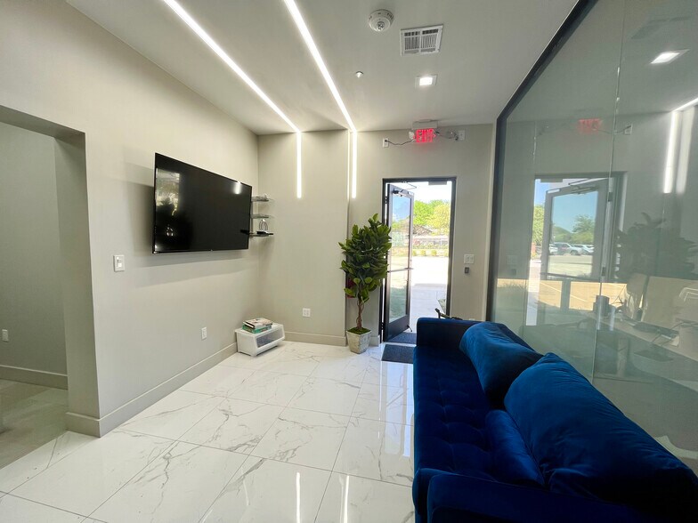 More Photos Of 4888 Dexter Dr, Plano Medical For Lease