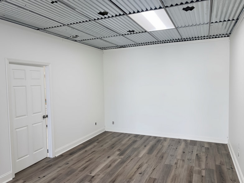 More Photos Of 3011-3049 Anderson Ave, Manhattan Unknown For Lease