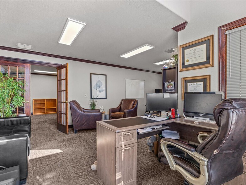 More Photos Of 800 Belford Ave, Grand Junction Office For Sale