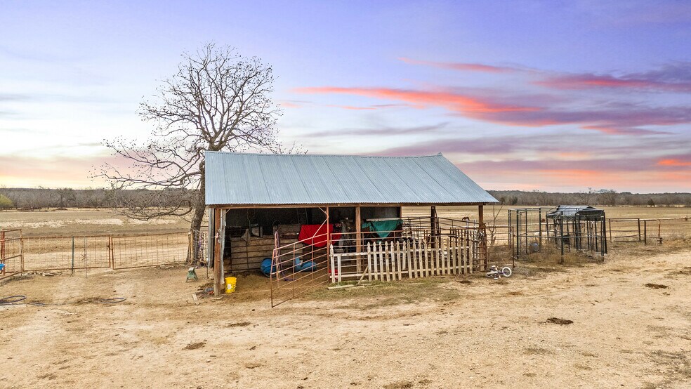 More Photos Of 1274 County Road 2806, Lampasas Land For Sale