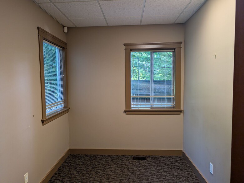 More Photos Of 7115 W Saanich Rd, Central Saanich Apartments For Sale