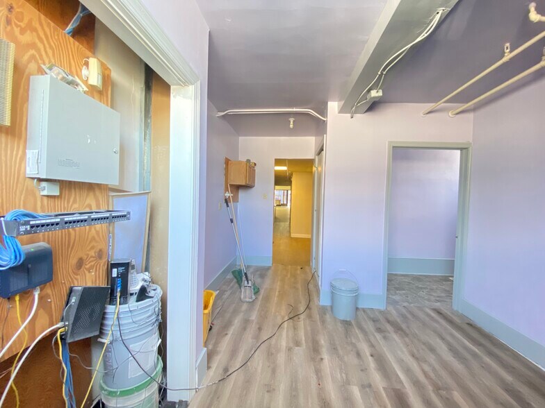 More Photos Of 117 S Main St, Red Springs Storefront For Sale
