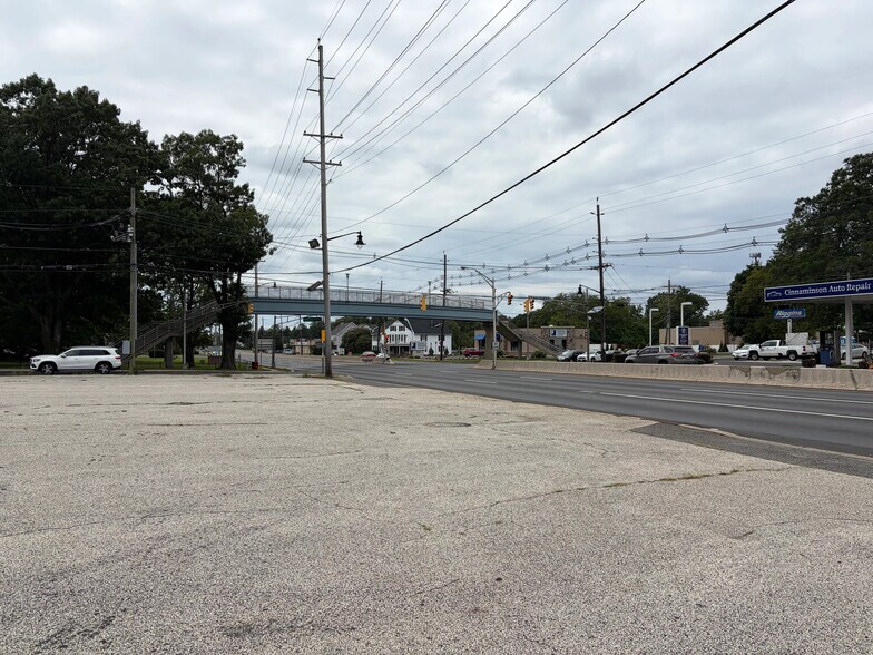 More Photos Of 1098 Route 130 N, Cinnaminson Service Station For Lease