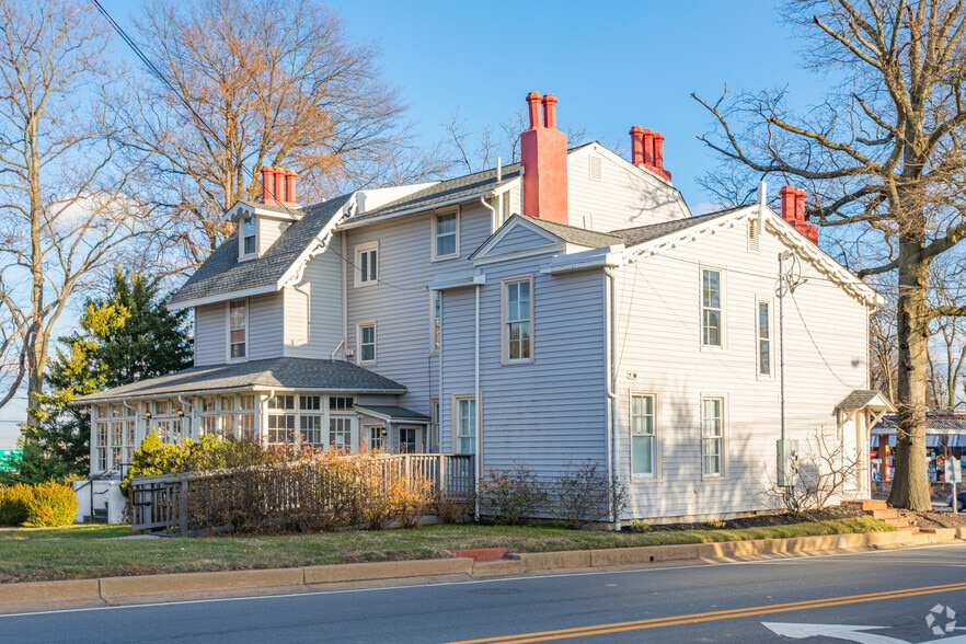 More Photos Of 3701 Philadelphia Pike, Claymont Specialty For Lease