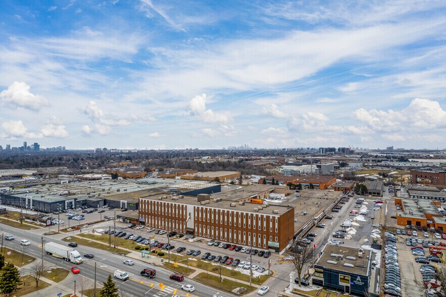 More Photos Of 1111 Finch Ave W, Toronto Showroom For Lease