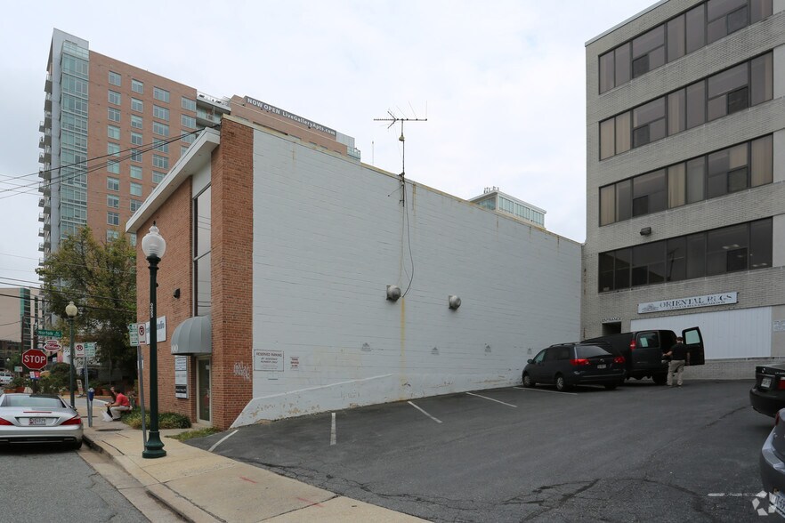 More Photos Of 4900 Auburn Ave, Bethesda Storefront Retail Office For Lease