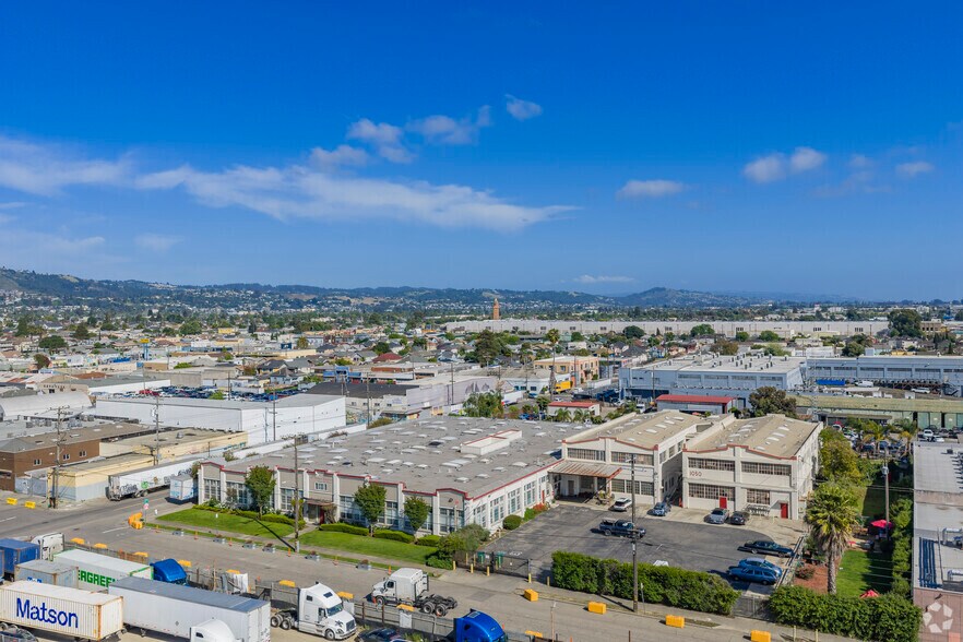 More Photos Of 1050-1066 47th Ave, Oakland Apartments For Lease