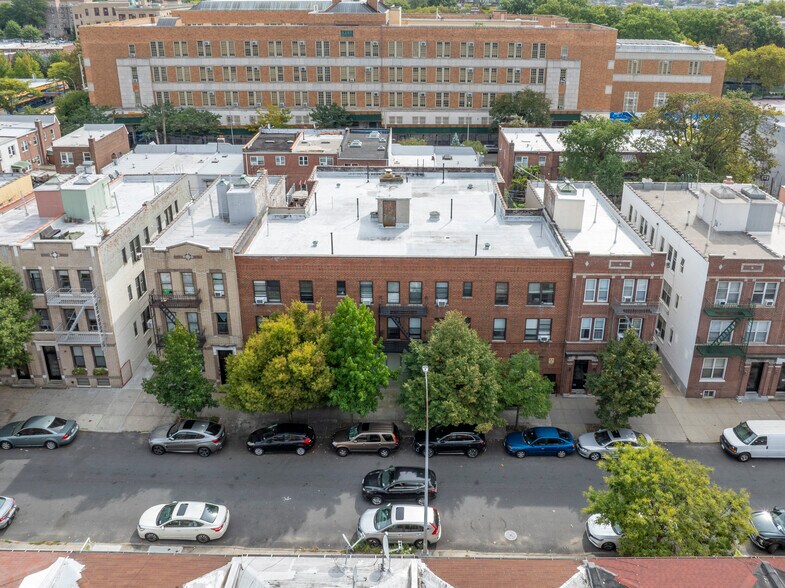 More Photos Of 31-23 47th St, Astoria Apartments For Sale