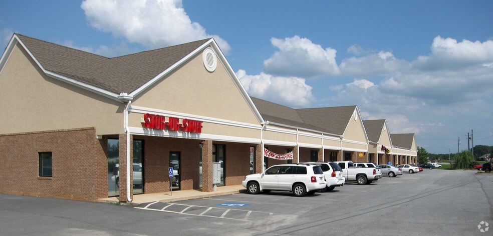Primary Photo Of 11754 Hastings Bridge Rd, Lovejoy Unknown For Lease