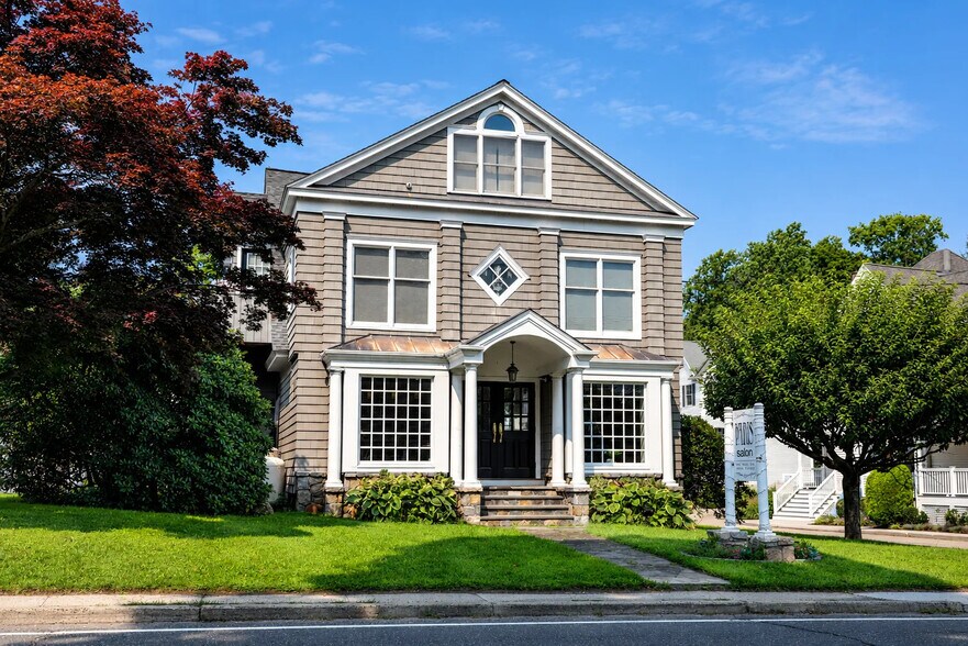 More Photos Of 609 Main St, Ridgefield Office For Lease