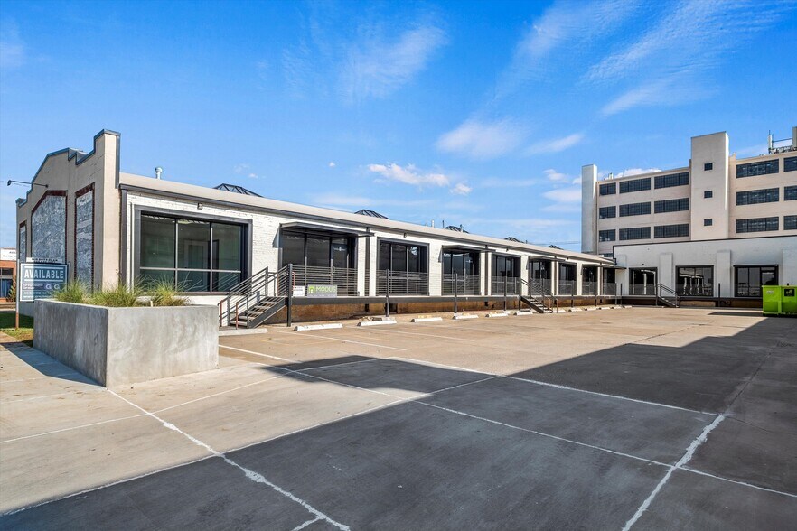 More Photos Of 12 NW 13th St, Oklahoma City General Retail For Lease