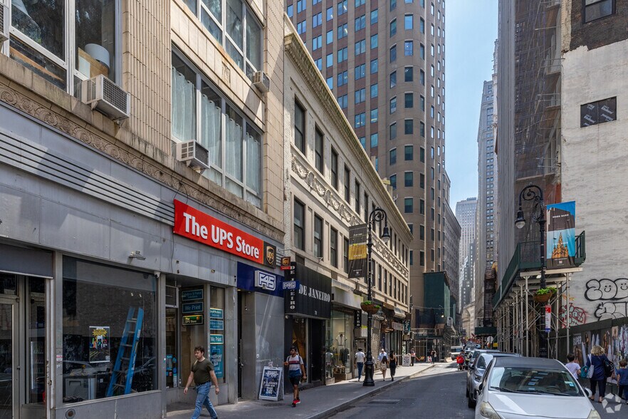 More Photos Of 72-76 Nassau St, New York Office For Lease