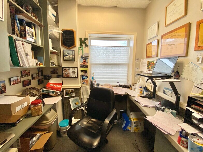 More Photos Of 559 Atlantic Ave, East Rockaway Medical For Lease