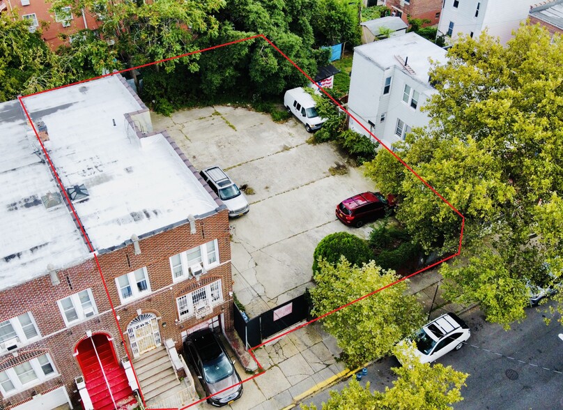 Primary Photo Of 601 Pine St, Brooklyn Apartments For Sale