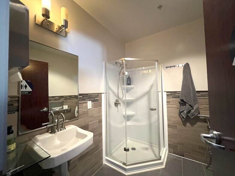 More Photos Of 560 S Mathilda Ave, Sunnyvale Medical For Sale