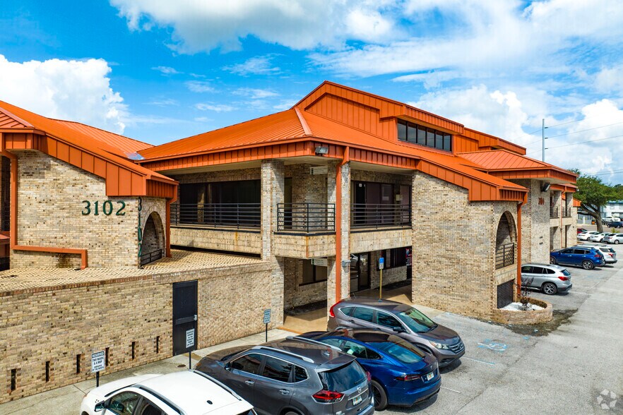 More Photos Of 3104 W Waters, Tampa Office For Lease