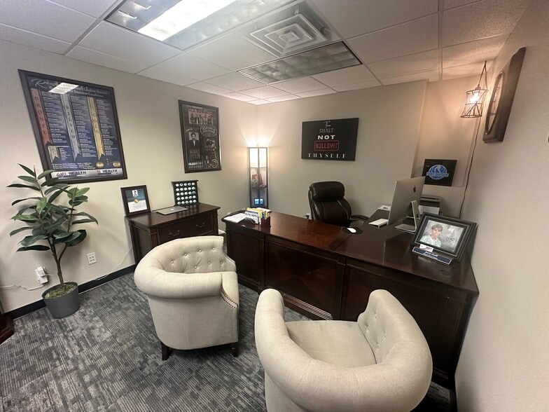 More Photos Of 1555 Campus Way, Billings Office For Sale