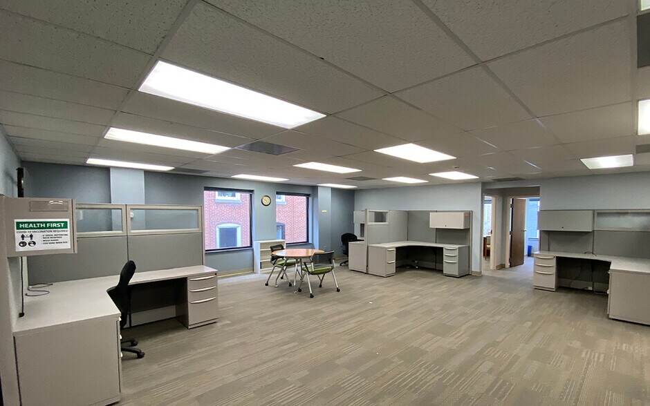 More Photos Of 225 Market St, Harrisburg Office For Lease
