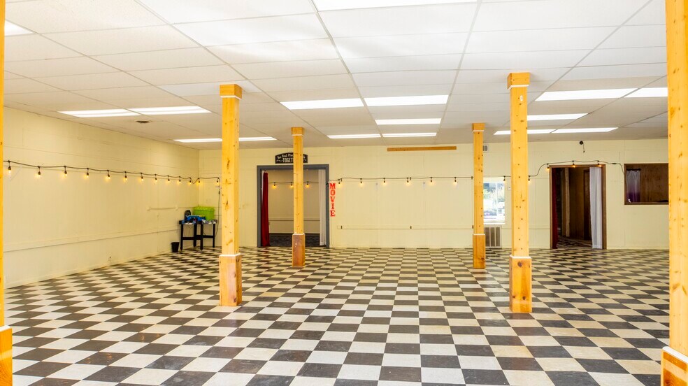 More Photos Of 316 W Main St, Manchester Storefront Retail Office For Sale