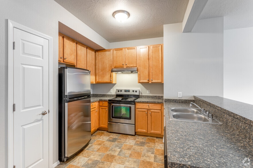 More Photos Of 155 N California St, Missoula Apartments For Sale