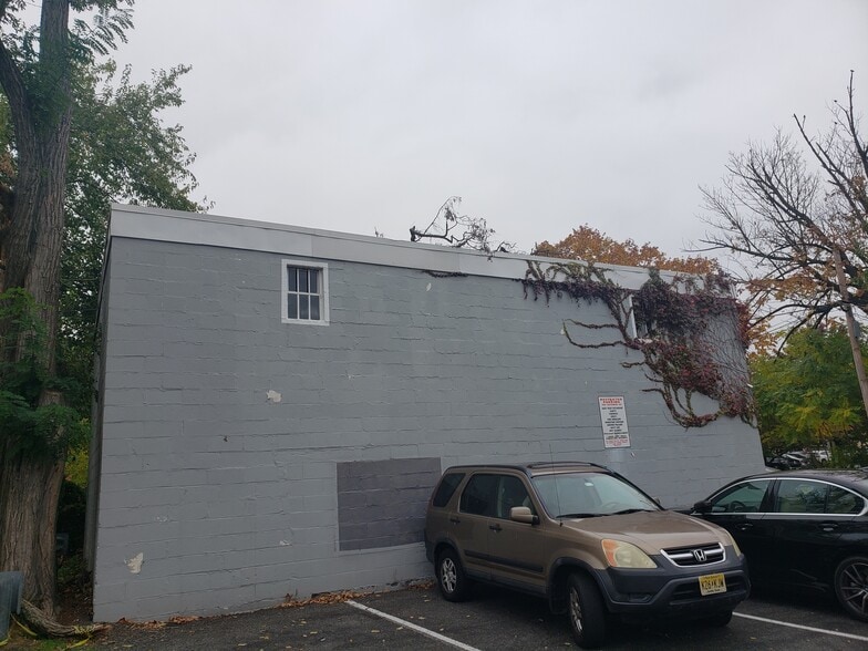 More Photos Of 175-197 E Ridgewood Ave, Ridgewood Unknown For Lease