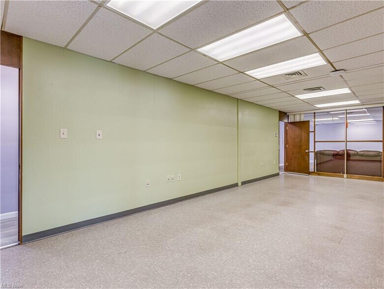 More Photos Of 680 E Market St, Akron Loft Creative Space For Lease