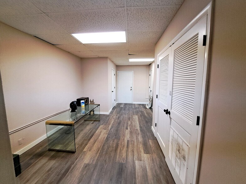 More Photos Of 5402 Magnolia Ave, Saint Louis Storefront Retail Residential For Sale