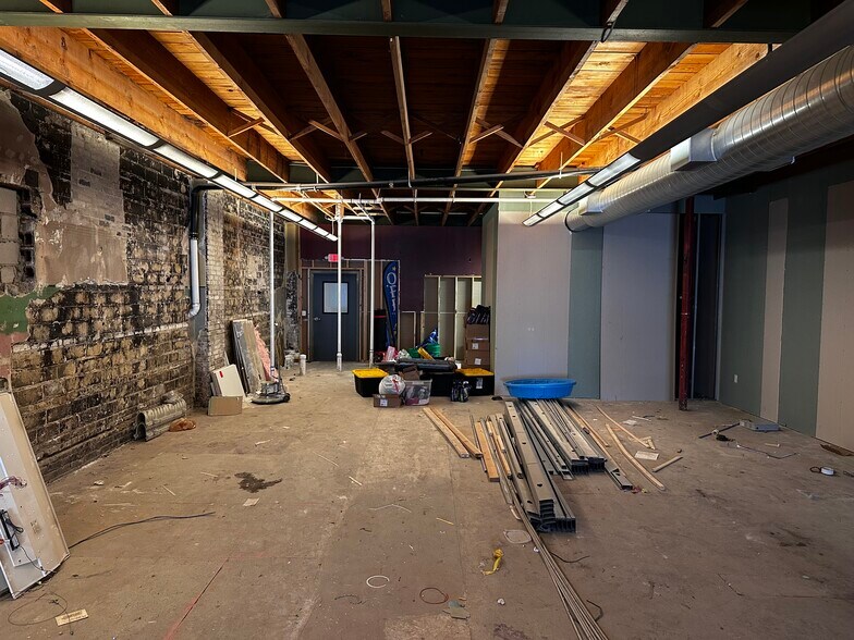 More Photos Of 5300 S Lyndale Ave, Minneapolis Freestanding For Lease