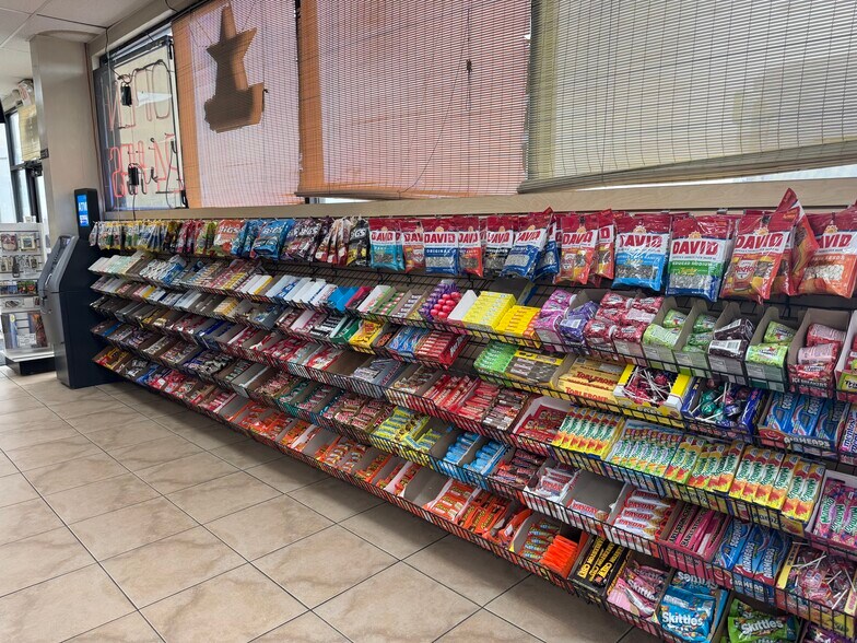 More Photos Of 601 S Hwy 395, Olancha Service Station For Sale