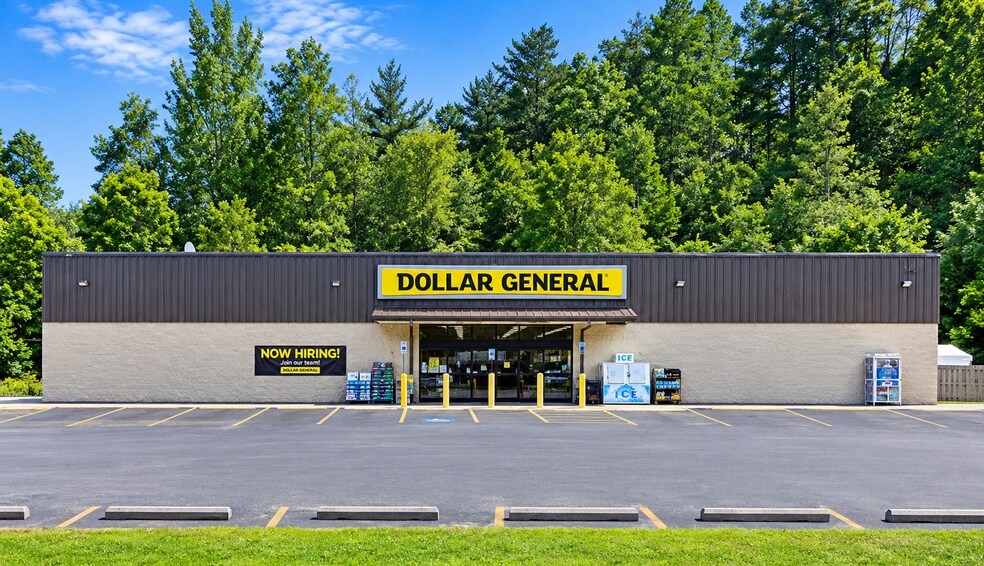 Primary Photo Of 6600 Highway 91 N, Laurel Bloomery Convenience Store For Sale