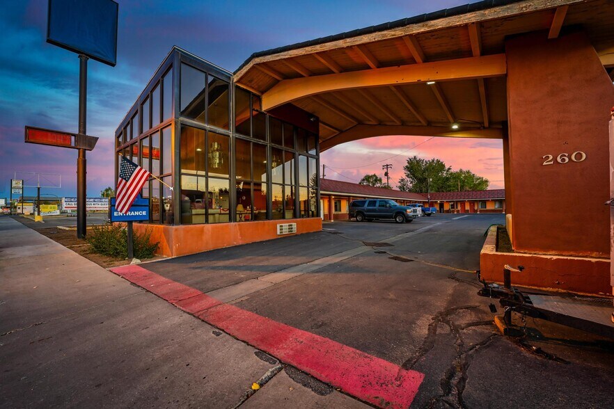 More Photos Of 260 W Main St, Vernal Hotel For Sale