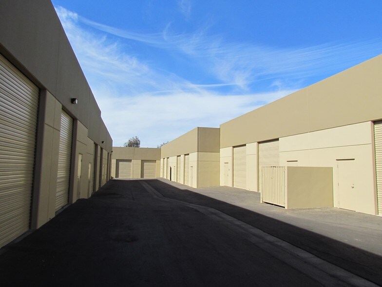 More Photos Of 915 Calle Amanecer, San Clemente Manufacturing For Lease