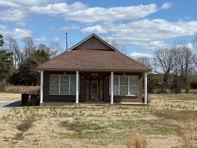 Primary Photo Of 111 Fontana St, Clinton Office For Lease