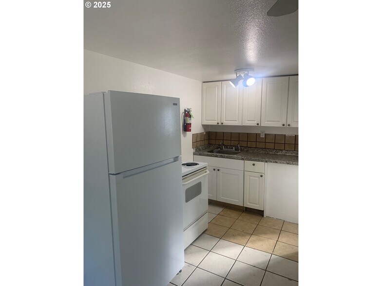 More Photos Of 105 N Front St, Detroit Apartments For Sale