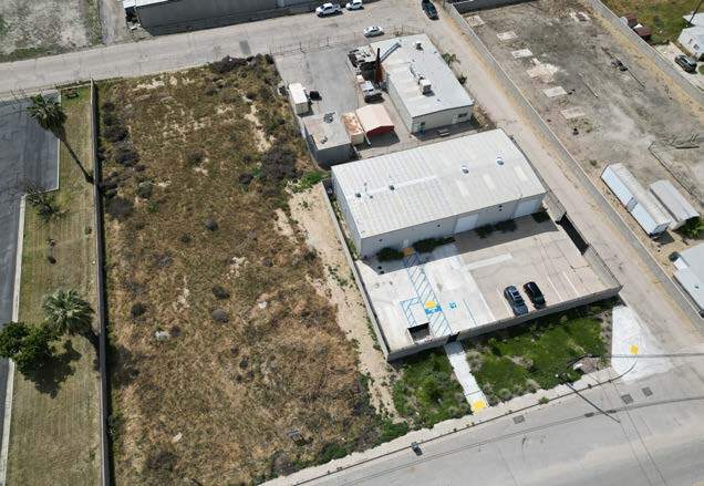 More Photos Of 1061 S Derby St, Arvin Warehouse For Sale