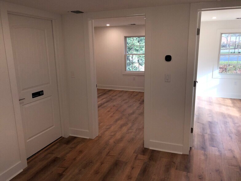 More Photos Of 159 River Rd, Montville Office For Sale