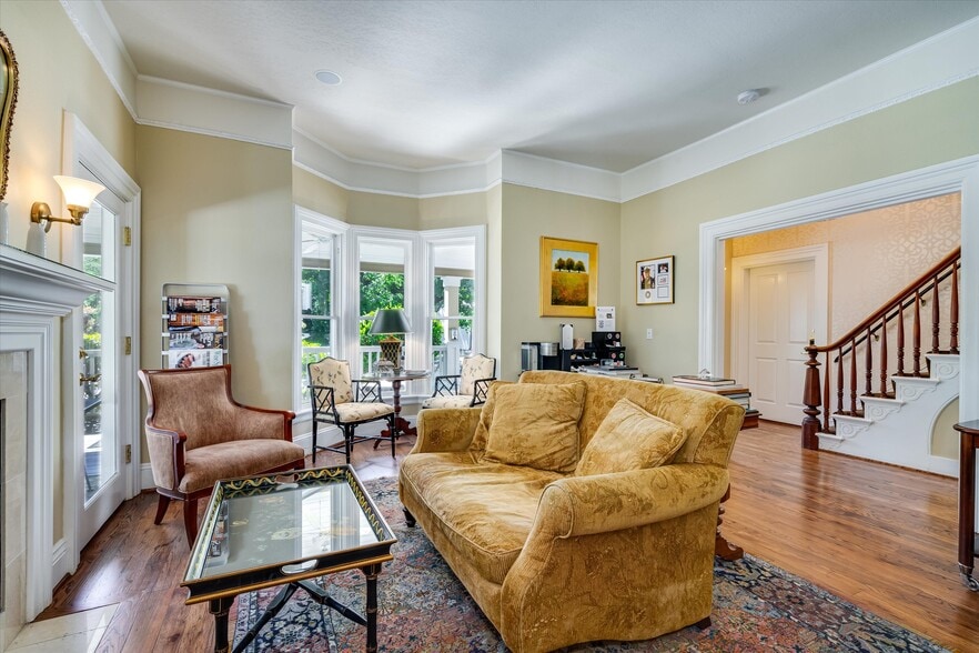 More Photos Of 1139 Lincoln Ave, Calistoga Hospitality For Sale