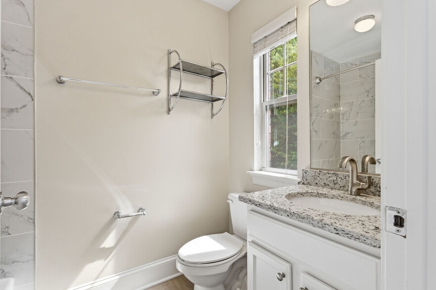 More Photos Of 5306-5320 Park Rd, Charlotte Apartments For Sale