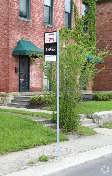 More Photos Of 615-619 Oak St, Columbus Apartments For Sale