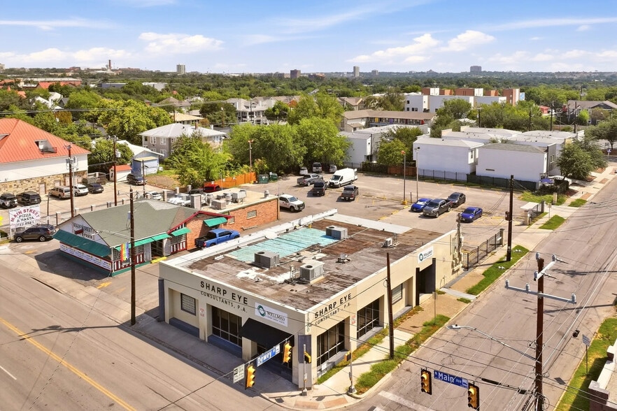 More Photos Of 1900 N Main Ave, San Antonio Storefront For Lease